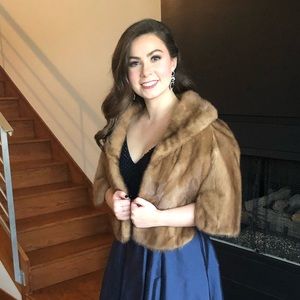 Meet your Posher, Claire